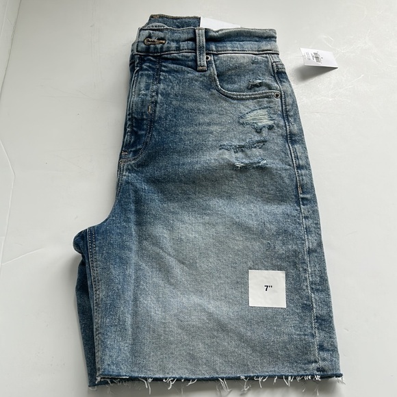 NWT Old Navy high waisted zip closure distressed faded blue 7” jean short cutoff - Picture 12 of 15
